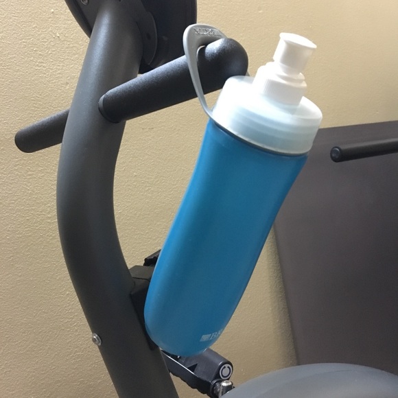 Brita Blue WaterBottle with Filters - Picture 4 of 4